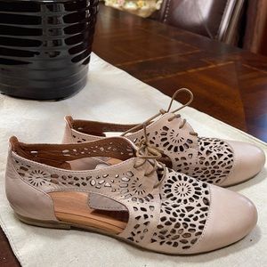 Spring Steps Shoes